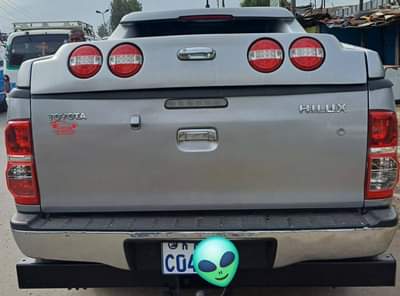 used toyota hilux