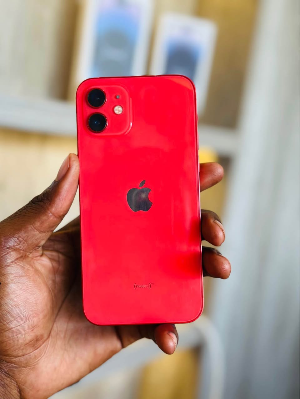 A picture of IPHONE 12 PLAIN GB64 bh88 Face idbei 420K call 0621356024