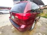 A picture of Clean freshly baked Nigerian used 2005 Toyota sienna for sale