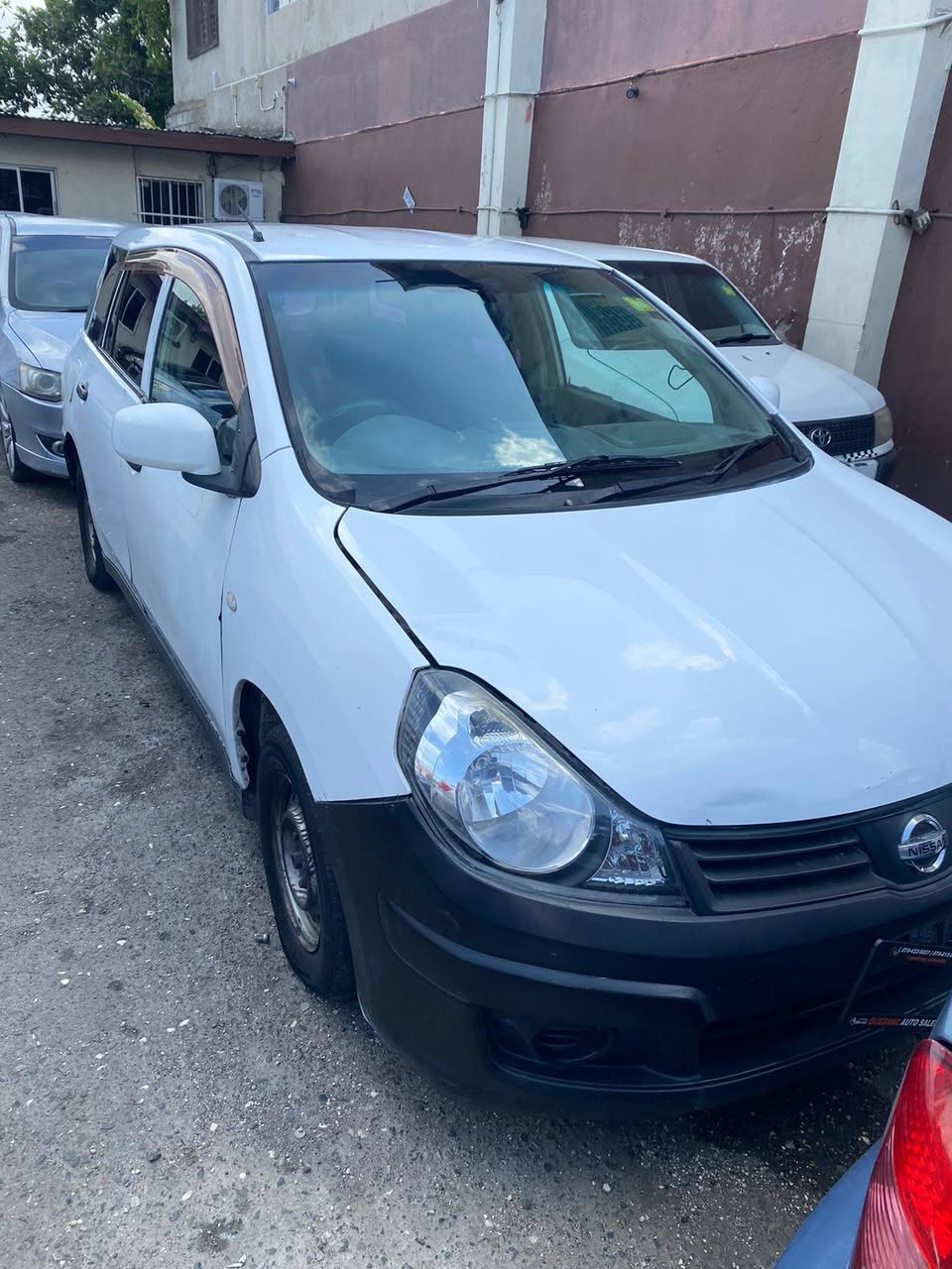 nissan ad wagon