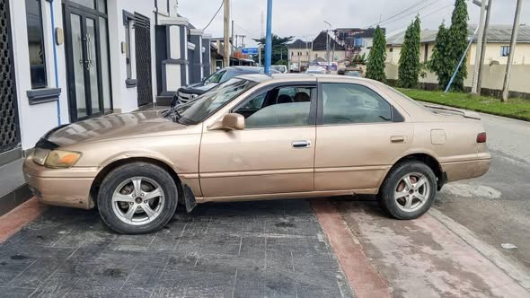A picture of Toyota Camry akaTiny light