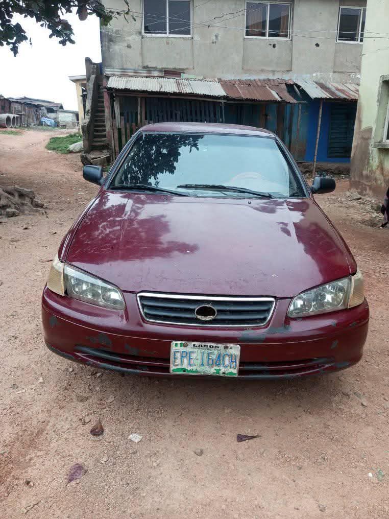 A picture of Toyota Camry drop light
