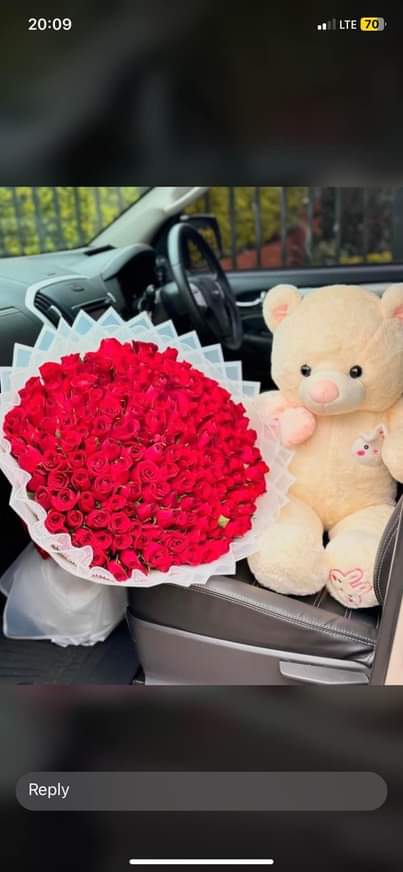 A picture of Flower bouquets