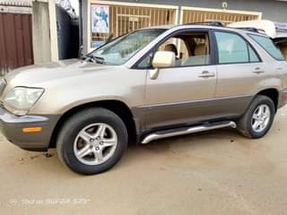 A picture of 2003 Lexus rx300 2003