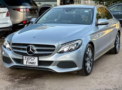 classifieds/cars mercedes