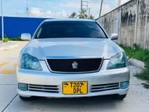 A picture of Toyota crown