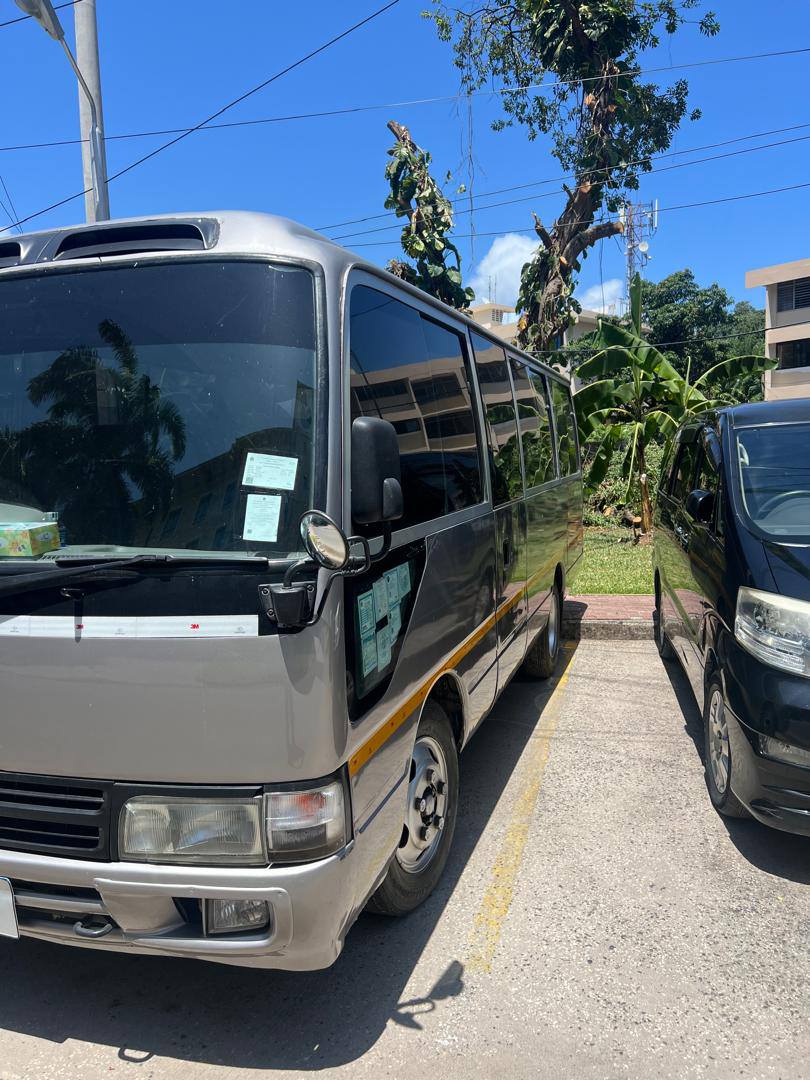 A picture of TOYOTA COASTER