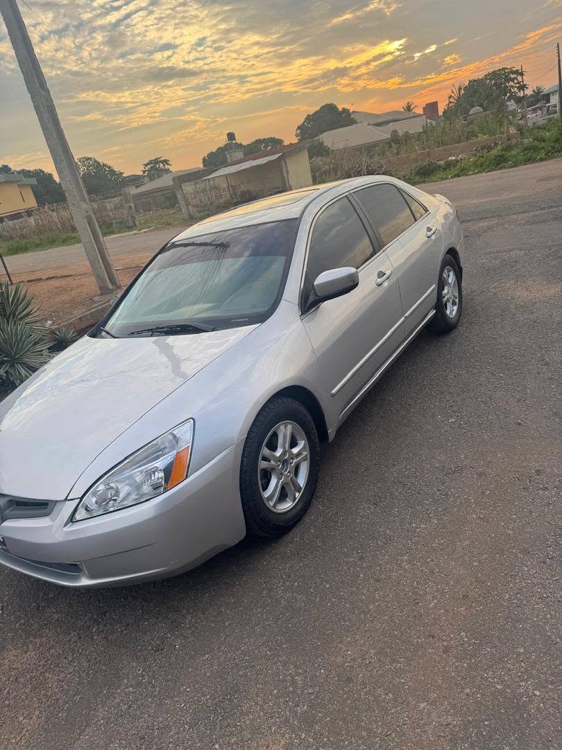 A picture of 2005 clean used Honda Accord going cheap buy and drive