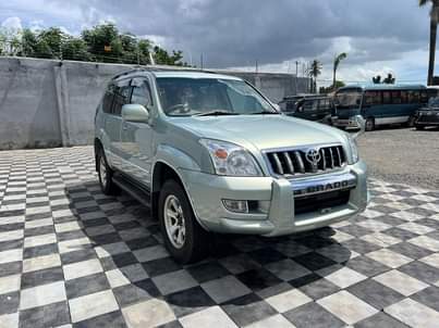 A picture of 2002 Toyota Prado