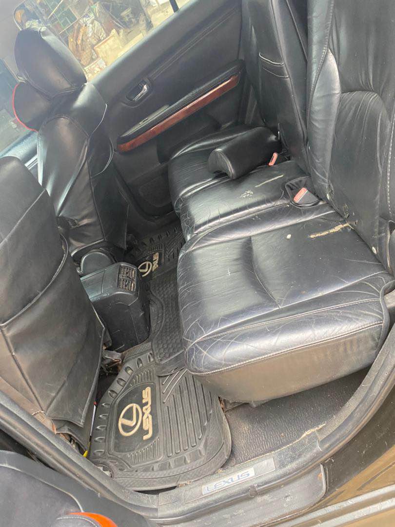 A picture of Lexus RX 350