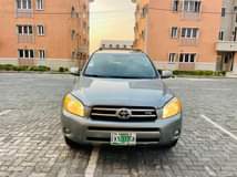 A picture of Fresh This is Toyota RAV4 2008 model limited edition pure