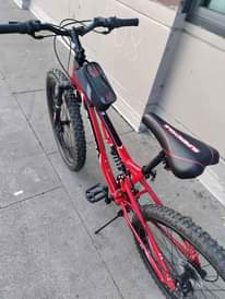 A picture of Scrambler 05 Red