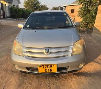 used toyota ist