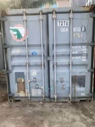 A picture of 40ft 20ft containers available for sale Location Portharcourt 40ft 2