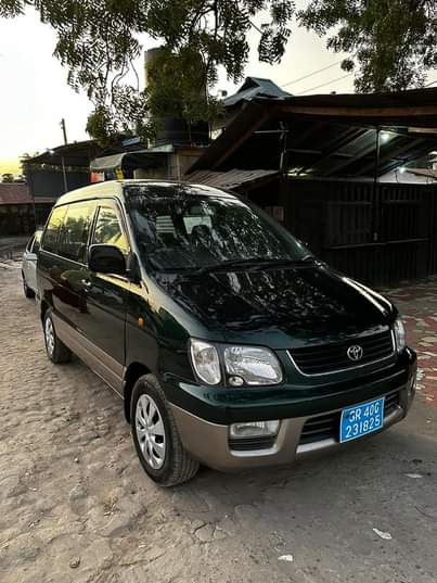 A picture of Toyota Noah EED