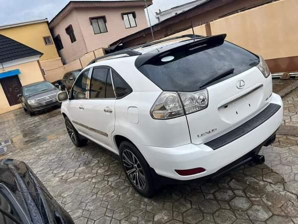 A picture of Auctions vehicles Tokunbo used Lexus Rx 350 Ac Engine Gear