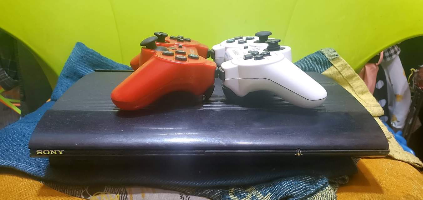 A picture of NAIUZA PLAYSTATION 3 BEI POA SANA PIGA 0689300268