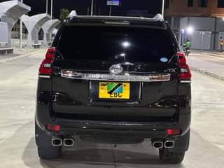 A picture of 2014 Toyota Toyota LANDCRUISER