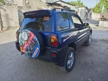 A picture of Rav 4 kipisi