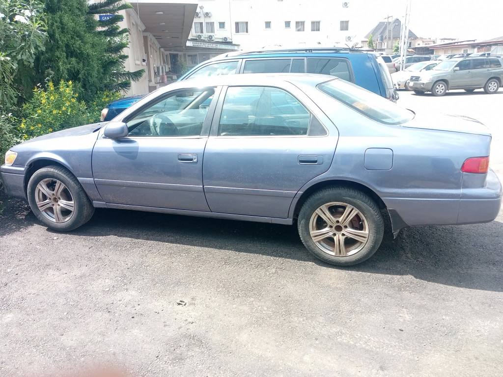 A picture of Toyota Camry Envelope light