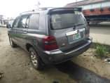 A picture of Toyota Highlander 2004 1 9 million Buy and drive Agent