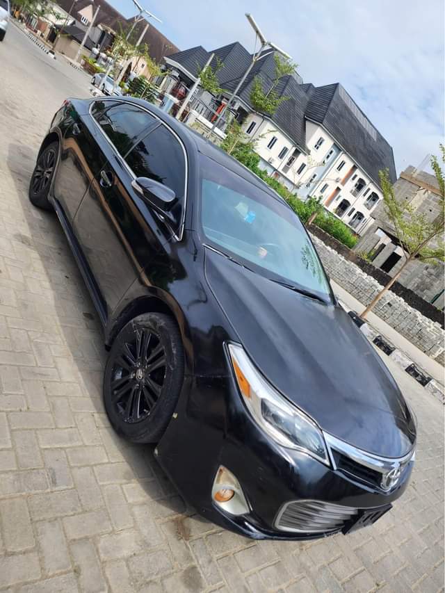 A picture of 2014 Toyota Avalon
