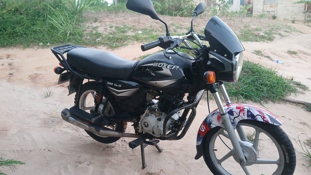 A picture of BOXER BM GEAR KALI SAN HAINA KIPENGERE PG 0786575610 BEI