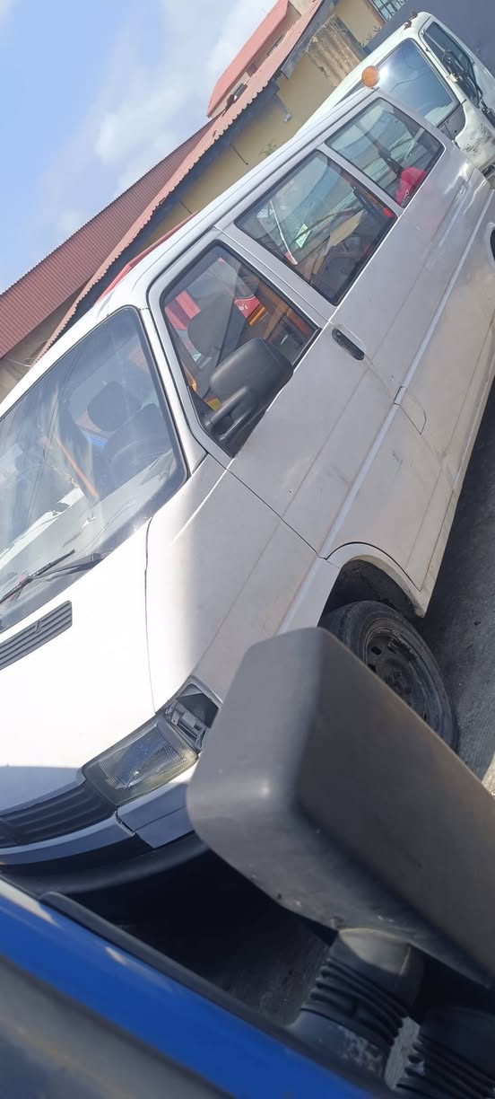 A picture of T4BUS longfrem diesel tokubo location ijesha mkt Lagos price 6m