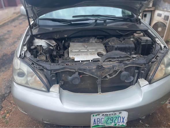 A picture of 2005 RX 330 with Toks Engine