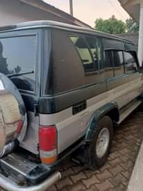 A picture of Land cruiser Prado