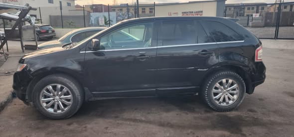 A picture of 2009 Ford egde
