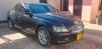 A picture of Toyota mark x