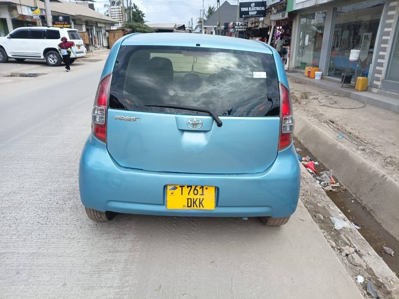 A picture of TOYOTA PASSO 0714058883