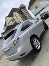 A picture of Lexus RX 350
