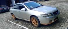 A picture of Engine and gear perfectly okay ac need attention call 09026733323