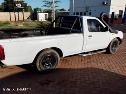 used nissan hardbody