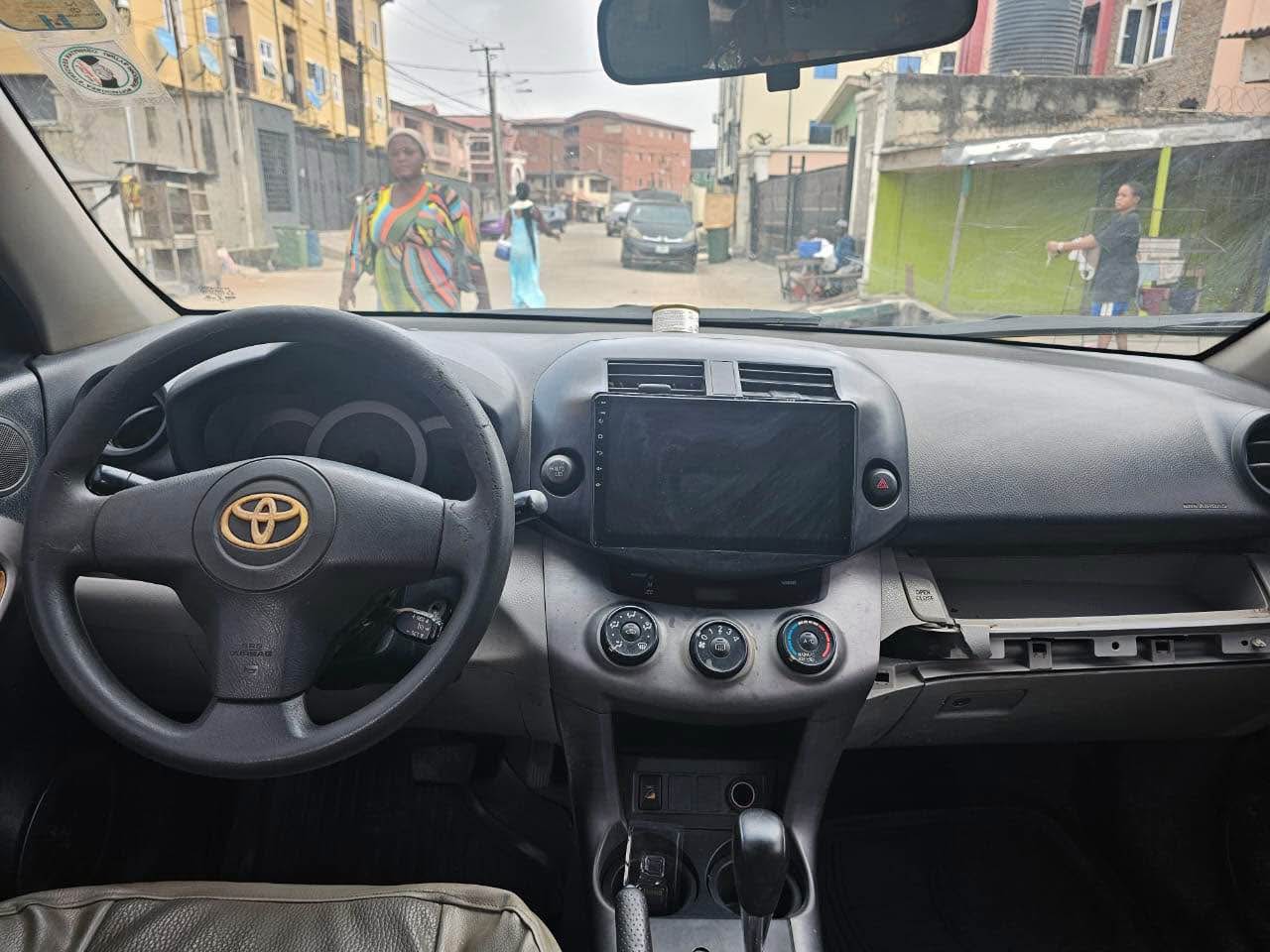 A picture of Quick deal 2007 rav4 v6
