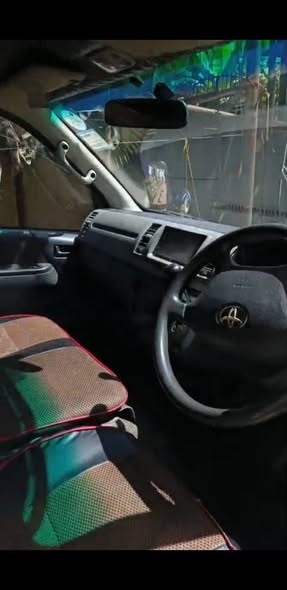 A picture of Tour van