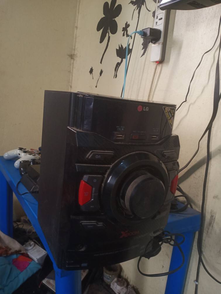 A picture of LG Xboom player without speaker available for sale Working fine
