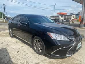 A picture of pure first body few months used grade es350 9mill last