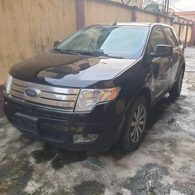 A picture of Ford edge 2010
