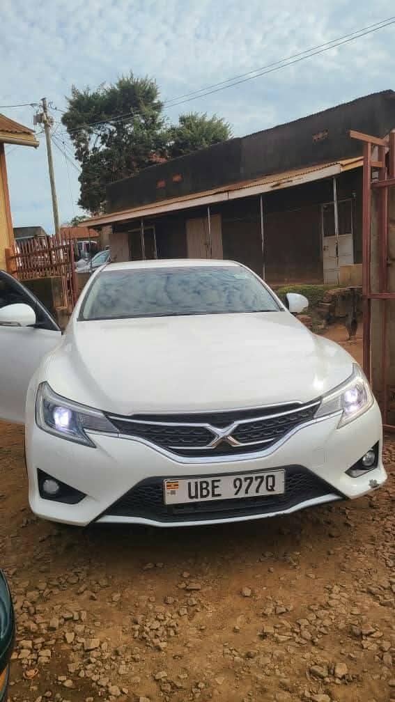 A picture of TOYOTA MARKX