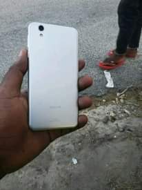 A picture of ShARP AQOUS SH MO4