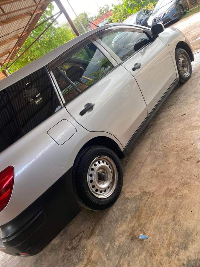 nissan ad wagon