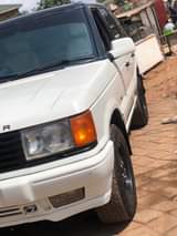 A picture of RANGE ROVER 27M SLIGHTLY NEGOTIABLE. 0701057114