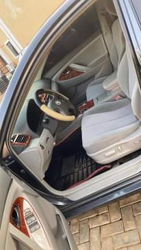 A picture of Neatly few months used Toyota Camry spider 2011 model Le