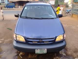A picture of Ac working custom paper dey not first body but very