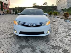 A picture of 2014 Toyota Camry like Belgium XLE keyless Untempered engine and