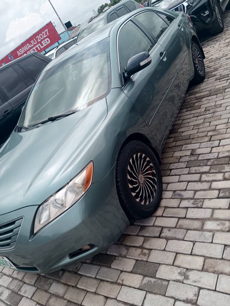 A picture of Clean Nigerian used 2008 v6 Camry.