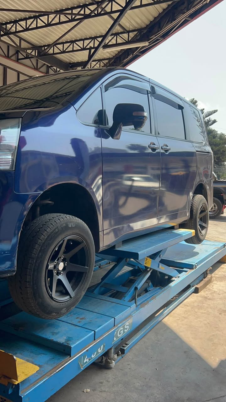 A picture of Toyota Noah new for sale